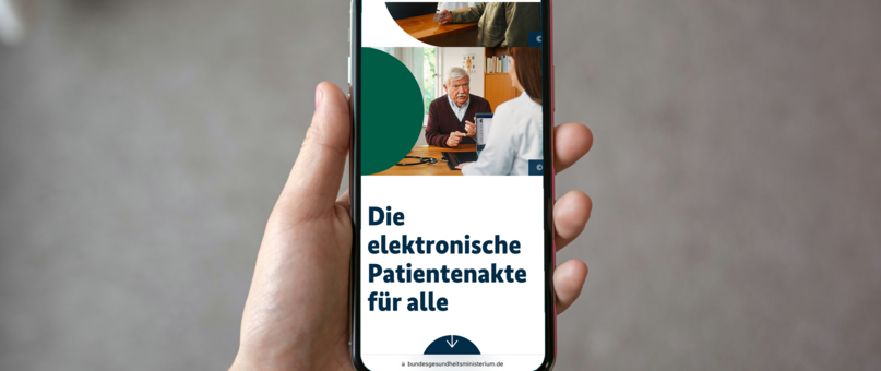 Ein Handy, auf dem die Internetseite zur elektronischen Patientenakte geöffnet ist
